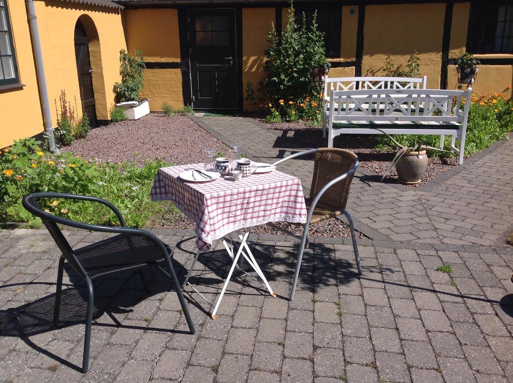 Dyrlev Bed & Breakfast Praesto Exterior foto